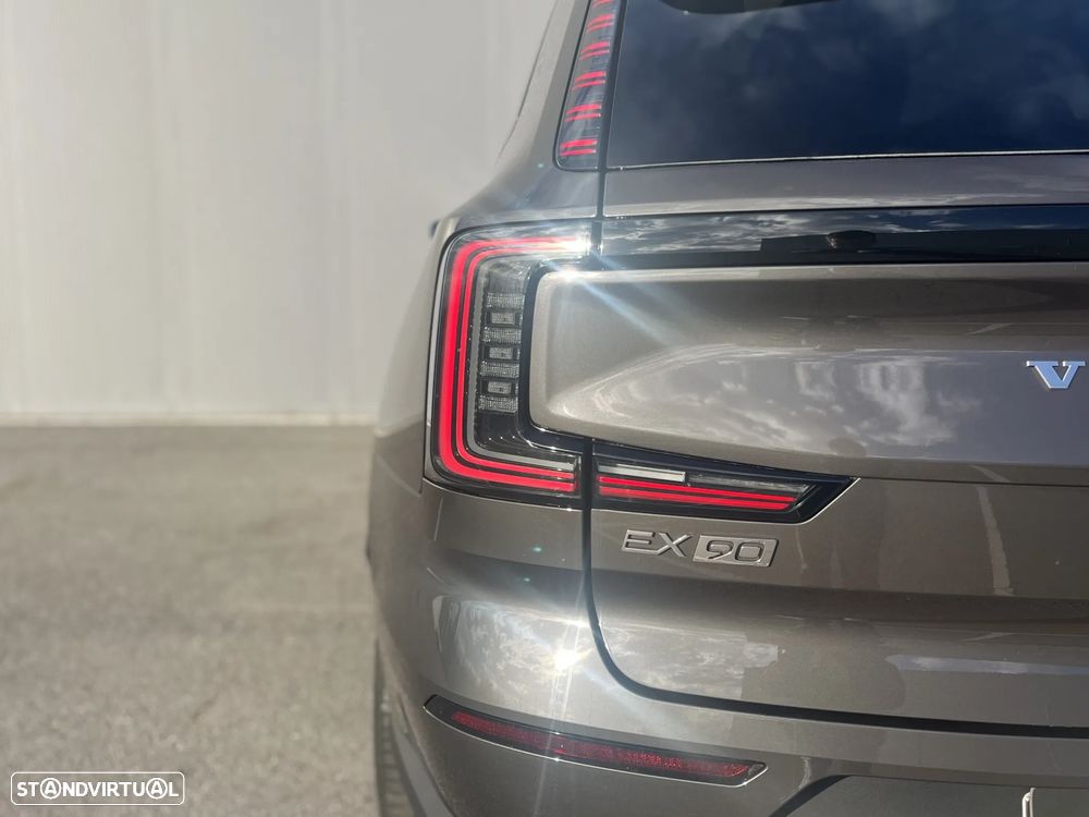 Volvo EX90 104 kWh Single Motor Core - 10