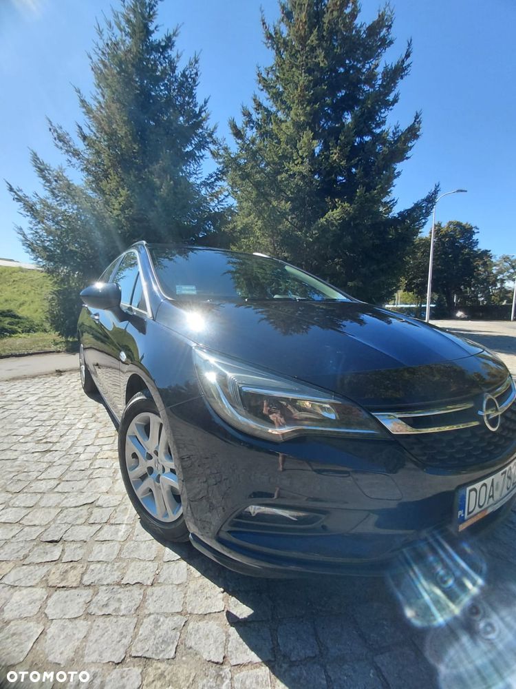 Opel Astra 1.6 CDTI Enjoy S&S - 1