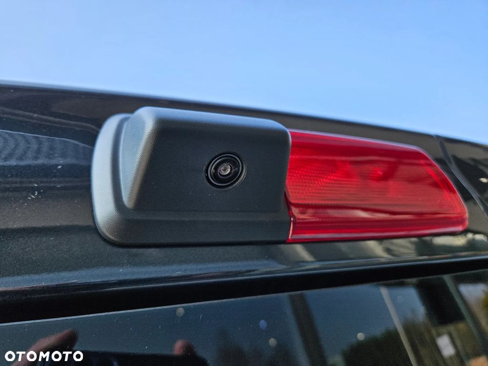 Renault Trafic 2.0 dCi - 13