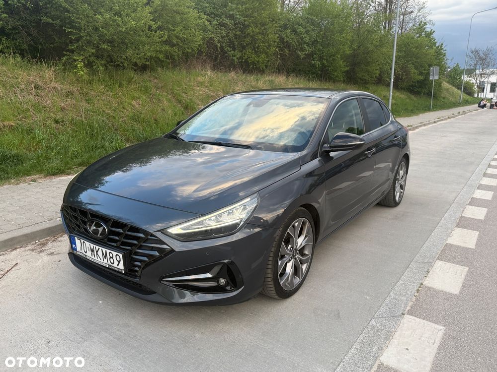 Hyundai i30 1.5 T-GDI 48V Executive DCT - 2