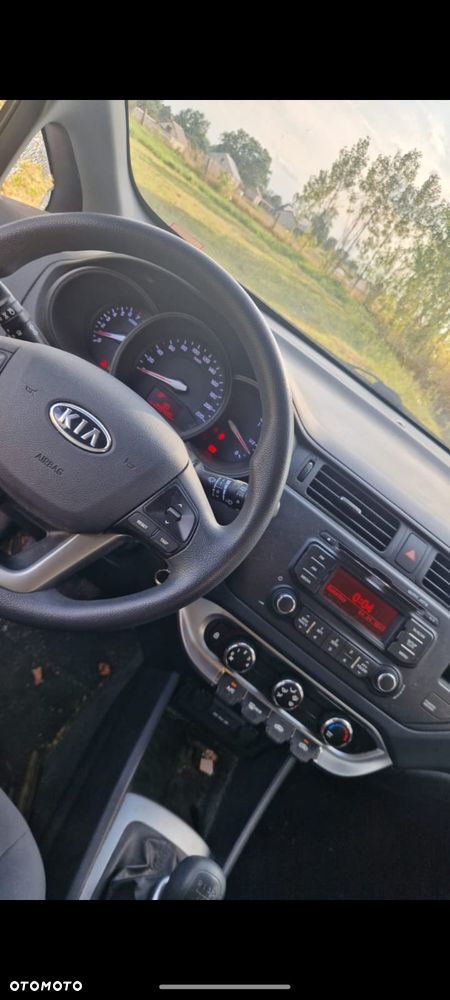 Kia Rio 1.4 M - 4