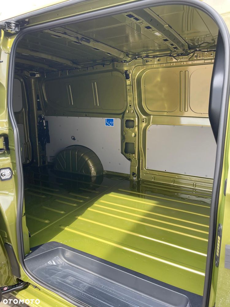 Volkswagen Transporter - 9