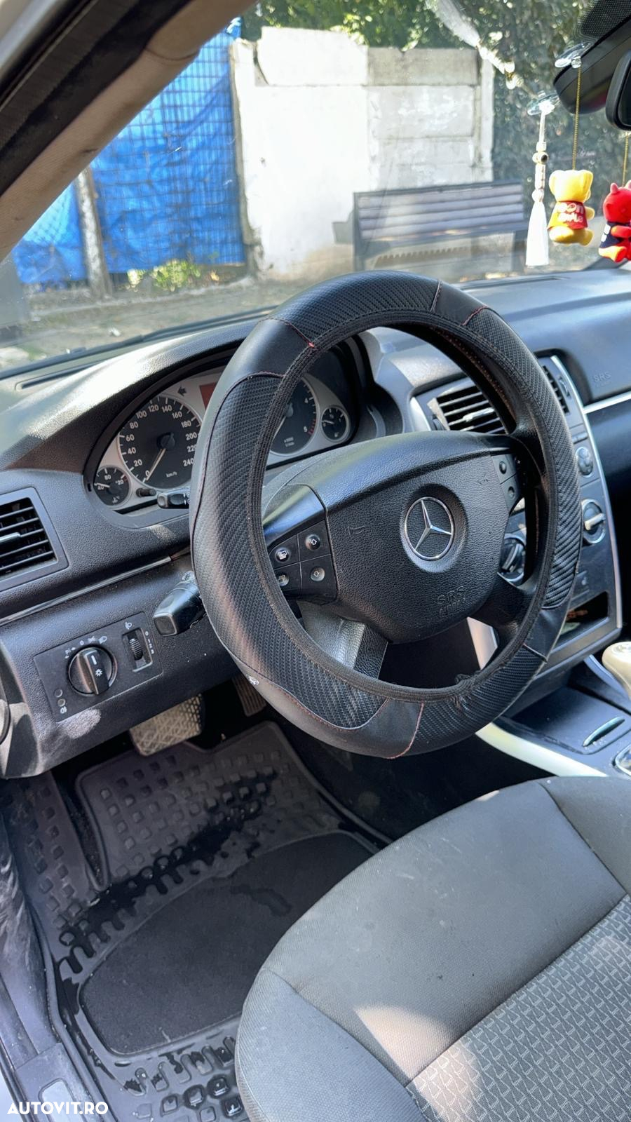 Mercedes-Benz C - 5