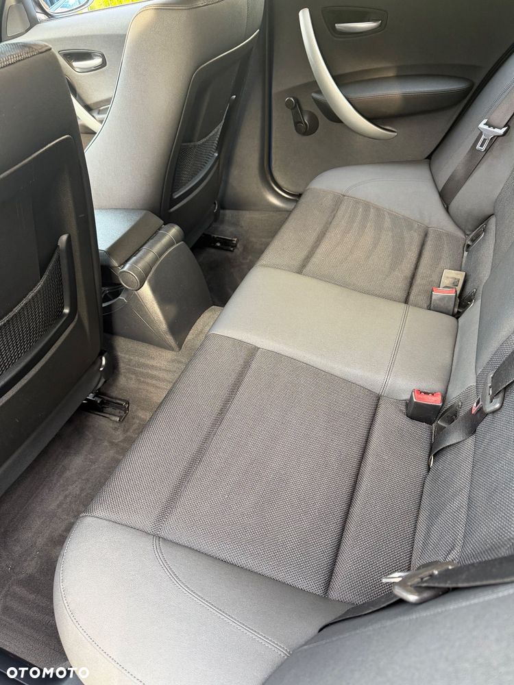 BMW Seria 1 120i - 20