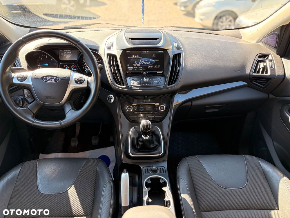 Ford Kuga 2.0 TDCi 4x2 Titanium - 17