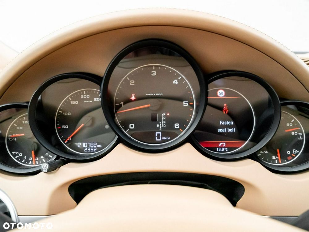 Porsche Cayenne Diesel Platinum Edition - 14