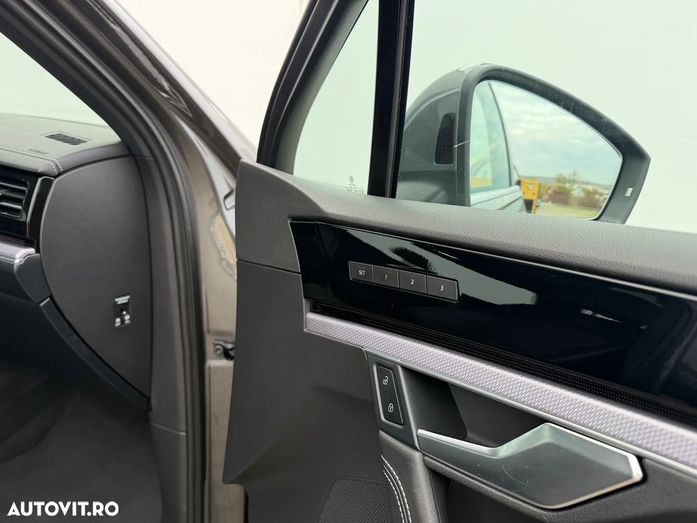 Volkswagen Touareg 3.0 V6 TDI 4Motion DPF Automatik R-Line - 12