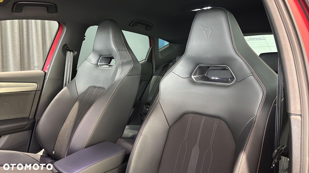 Cupra Leon 2.0 TSI DSG - 11