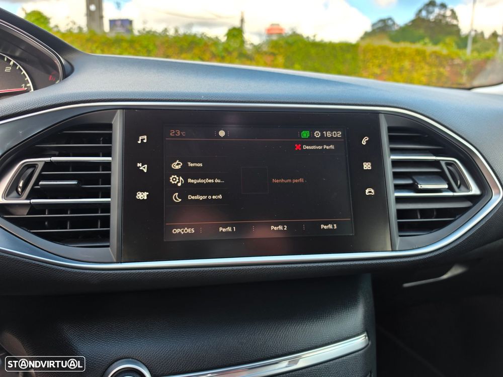Peugeot 308 1.5 BlueHDi Allure EAT8 - 24