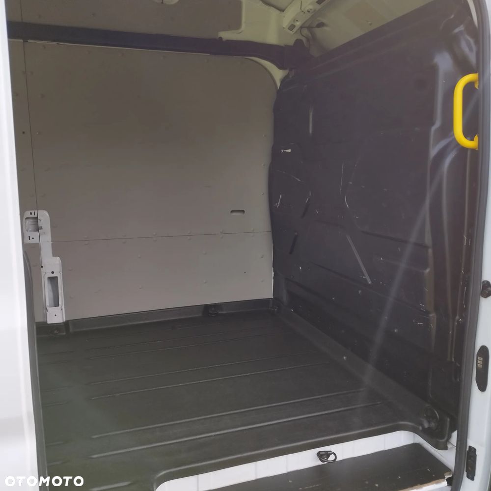 Ford Transit - 9