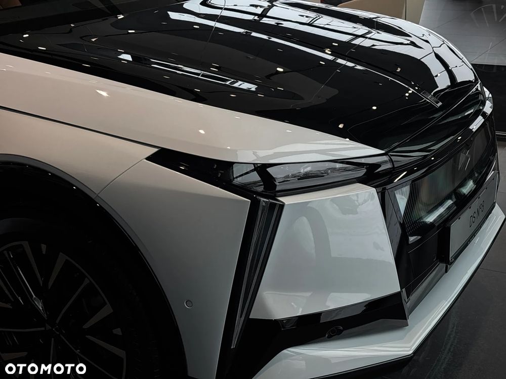 DS Automobiles N°8 - 25