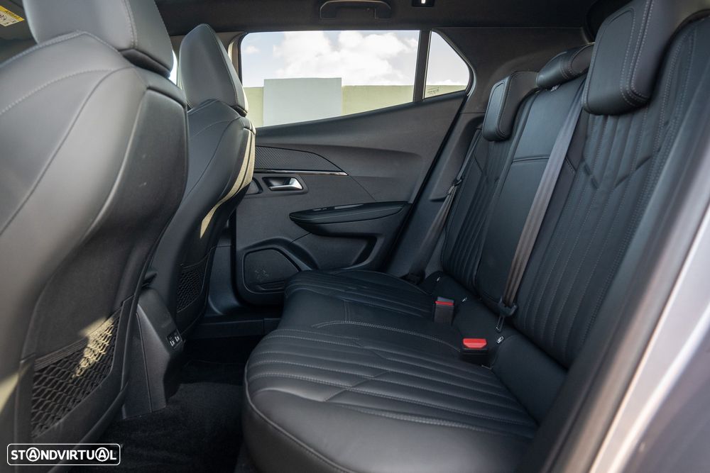 Peugeot e-2008 GT Pack - 6
