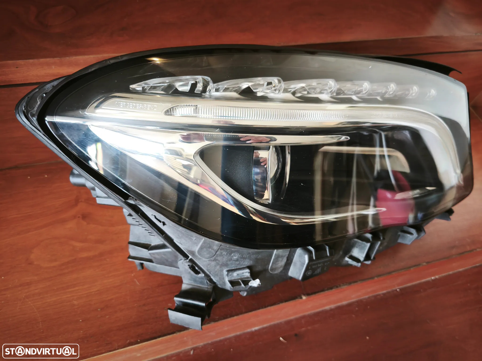 Farol direito bi-xenon LED Mercedes GLA w156 - 5