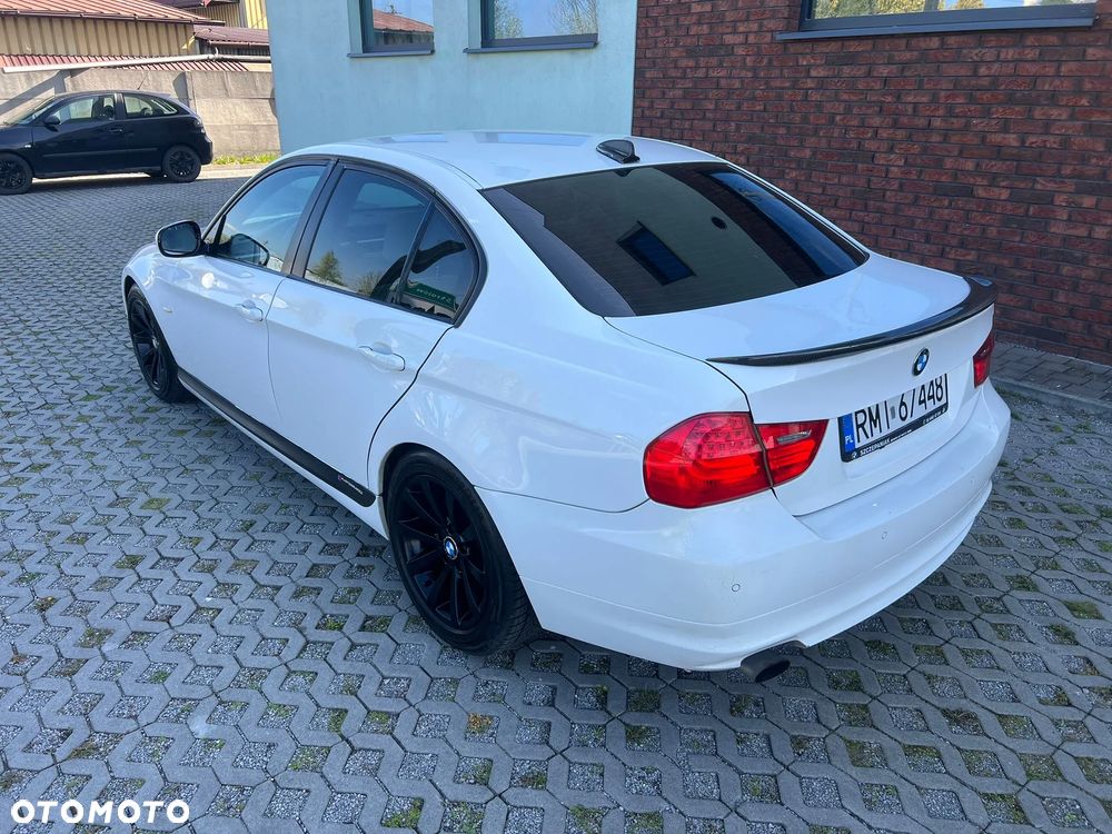 BMW Seria 3 318i - 17