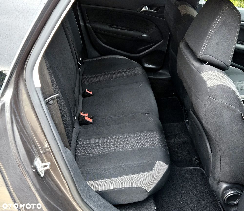 Peugeot 308 1.6 BlueHDi Allure S&S - 7