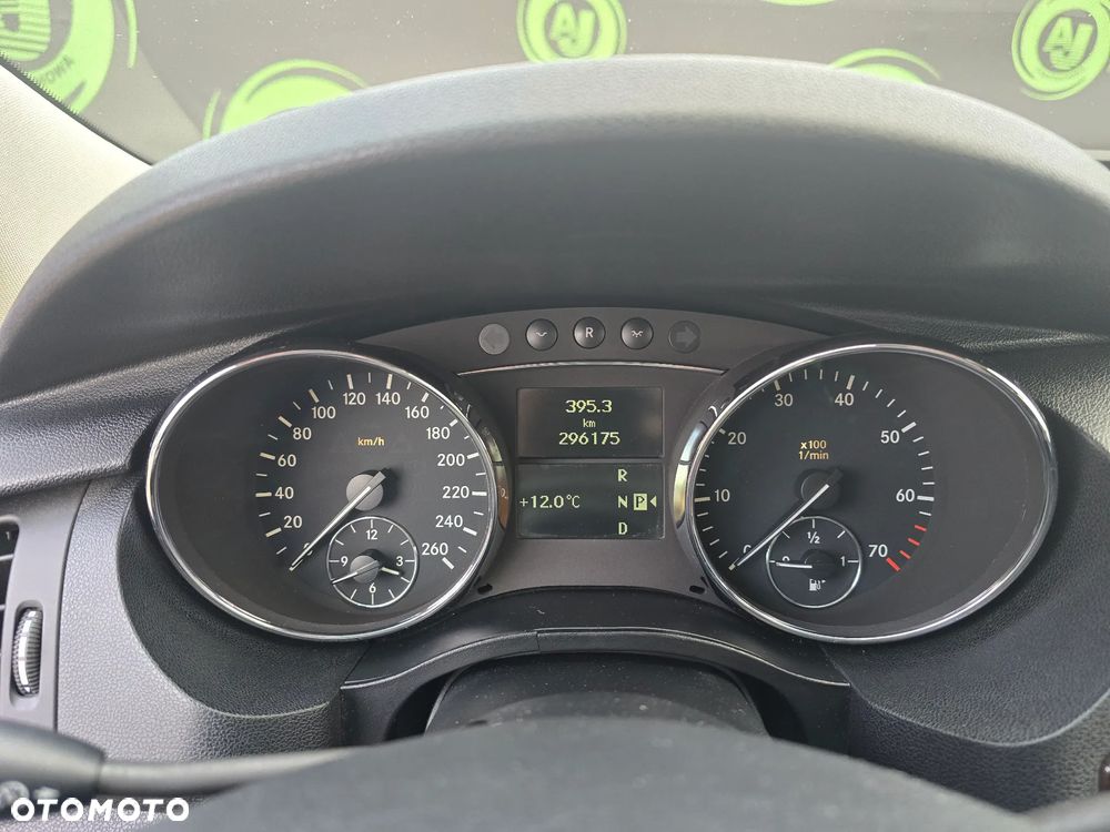 Mercedes-Benz Klasa R - 30