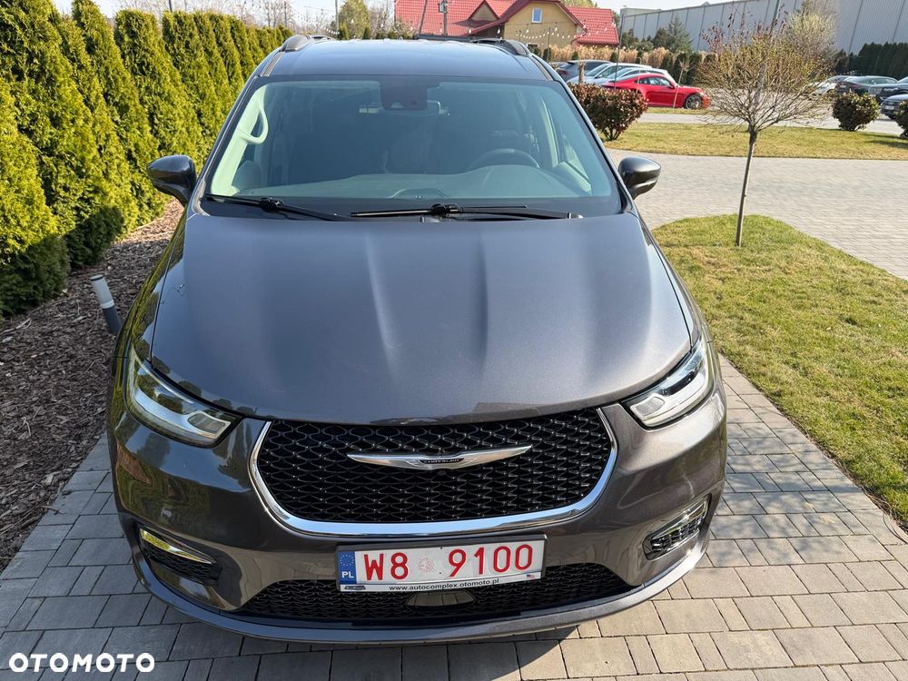 Chrysler Pacifica - 5