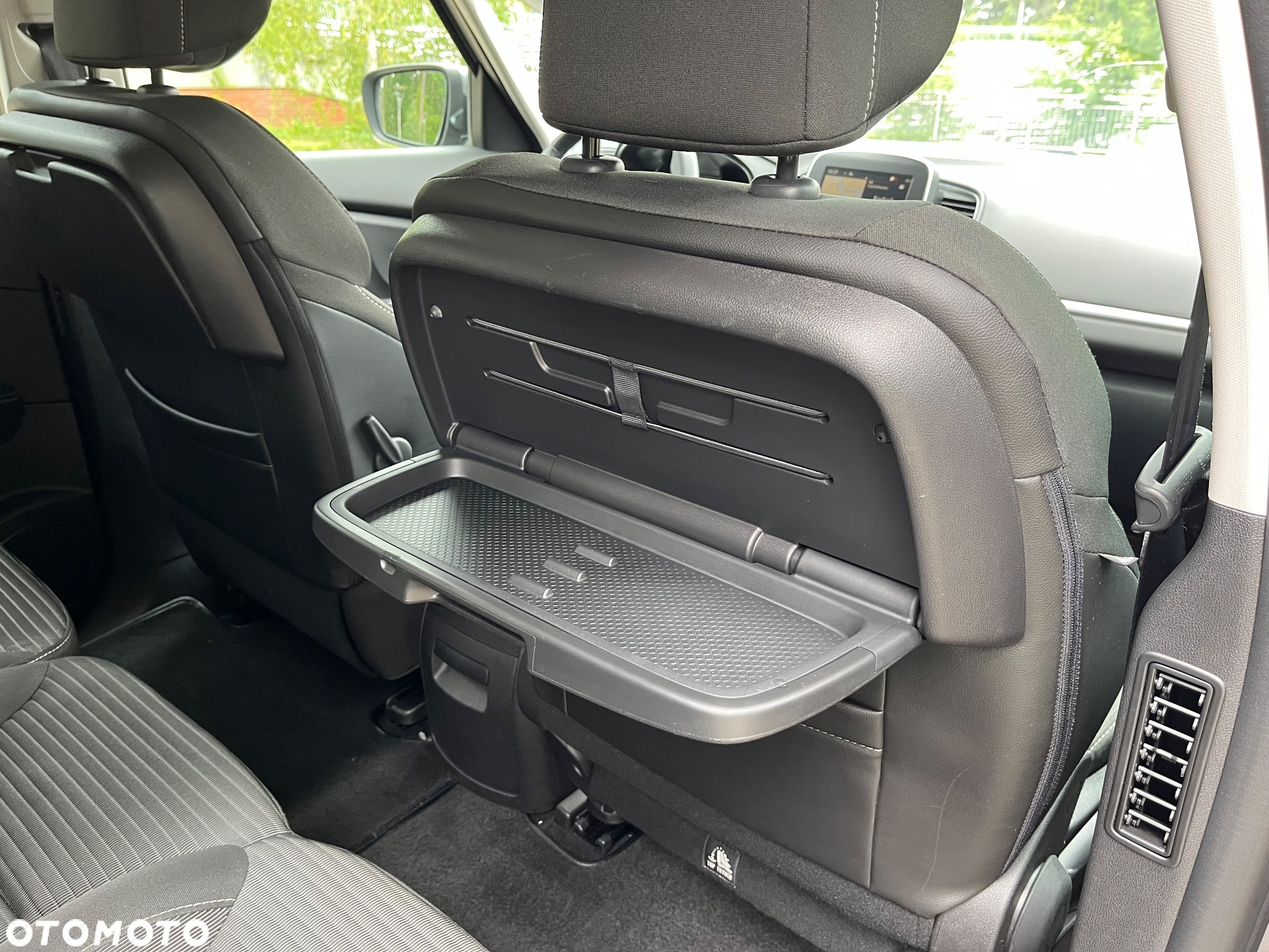 Renault Scenic 1.6 dCi Intens - 14