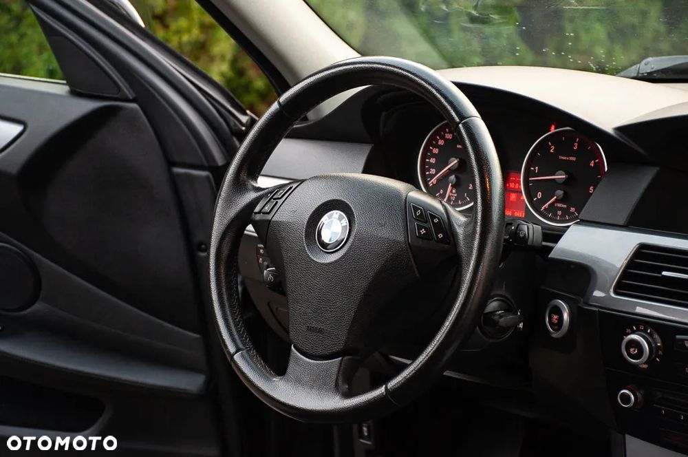 BMW Seria 5 530d Edition Sport - 27