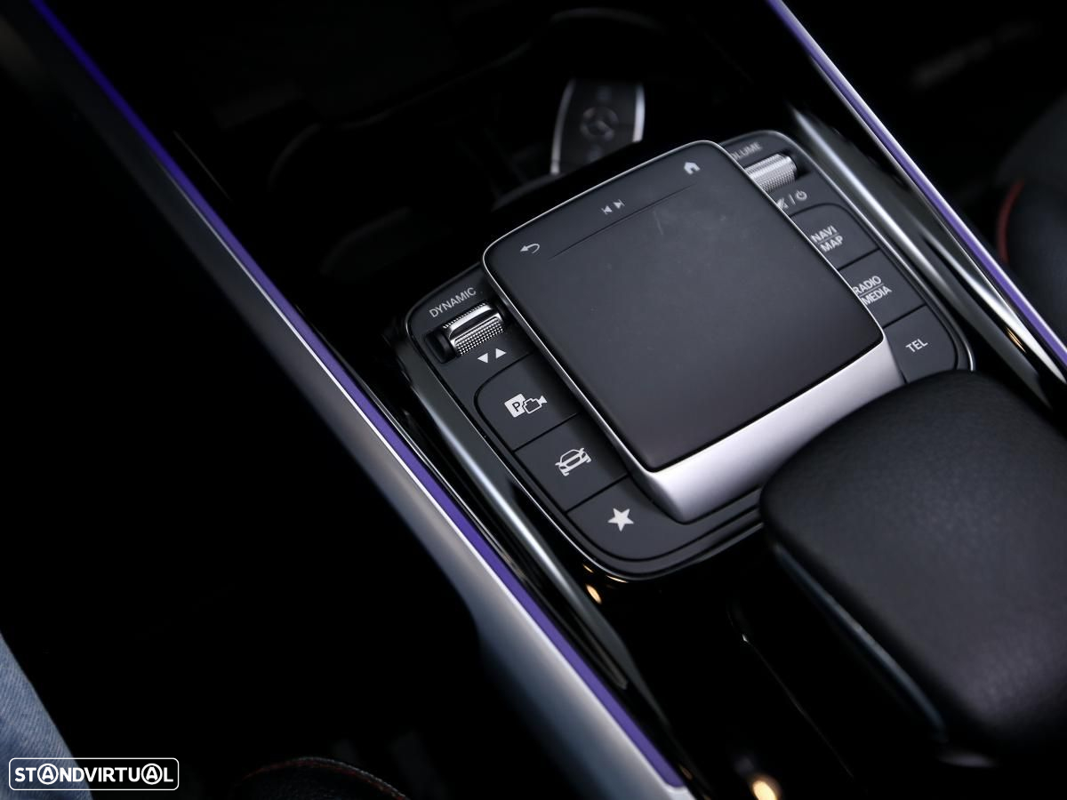Mercedes-Benz EQB 300 4Matic AMG Line - 23