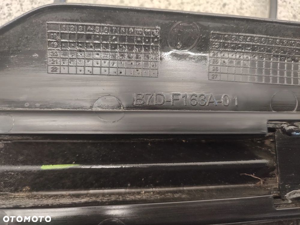 Mocowanie, podświetlanie tablicy rejestracyjnej, ogon, kierukowskaz Yamaha MT125 M 125 R 125 R125 - 16