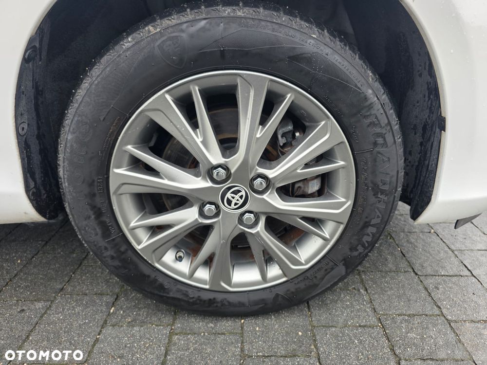 Toyota Yaris - 30
