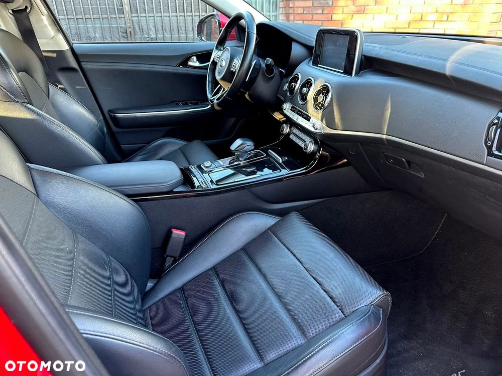 Kia Stinger 2.0 T-GDI GT Line - 21