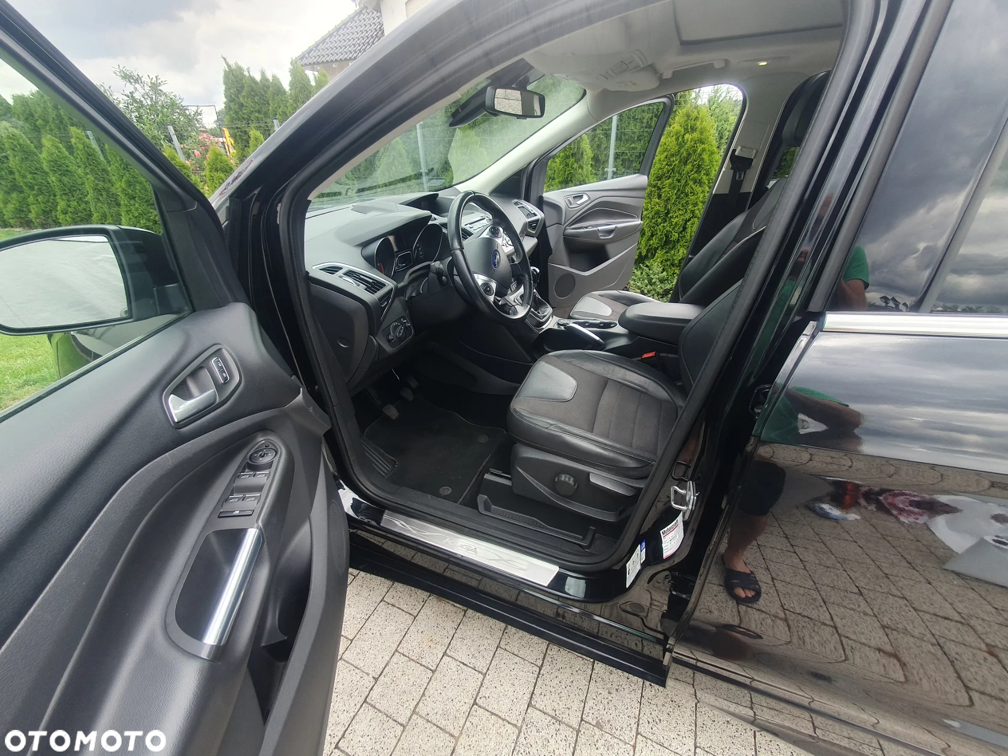 Ford Kuga 2.0 TDCi 2x4 ST-Line - 10