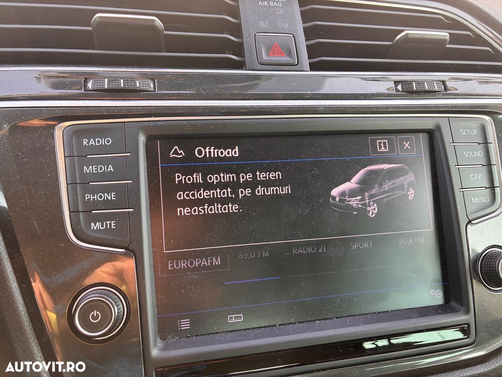 Volkswagen Tiguan 2.0 TDI DPF DSG 4Mot Comfortline - 8