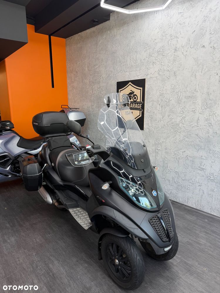 Piaggio MP-3 - 3