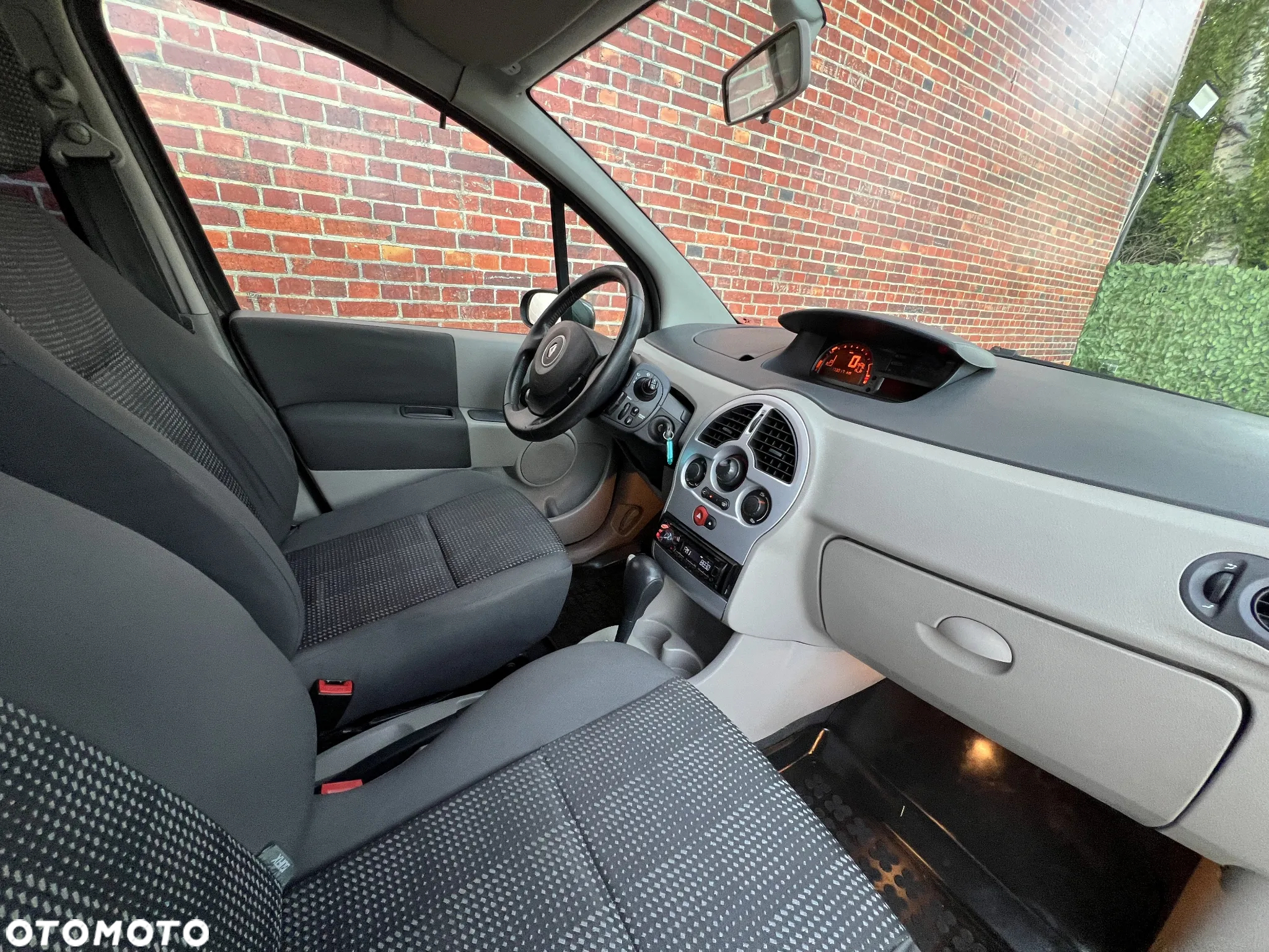 Renault Modus - 10