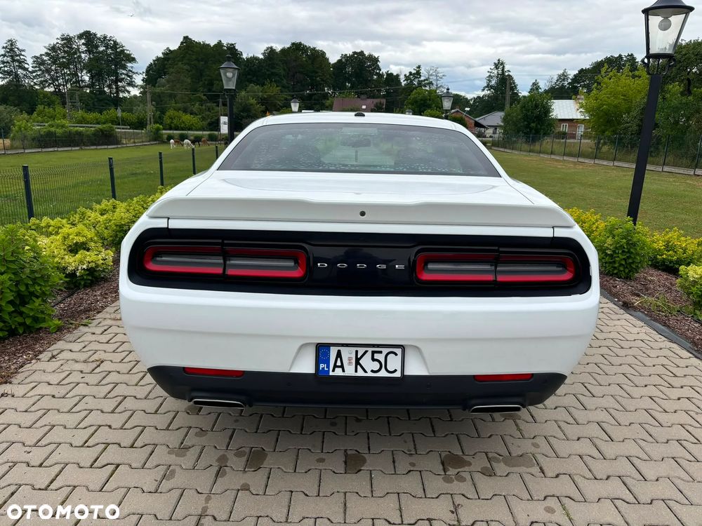 Dodge Challenger 3.6 SXT - 5