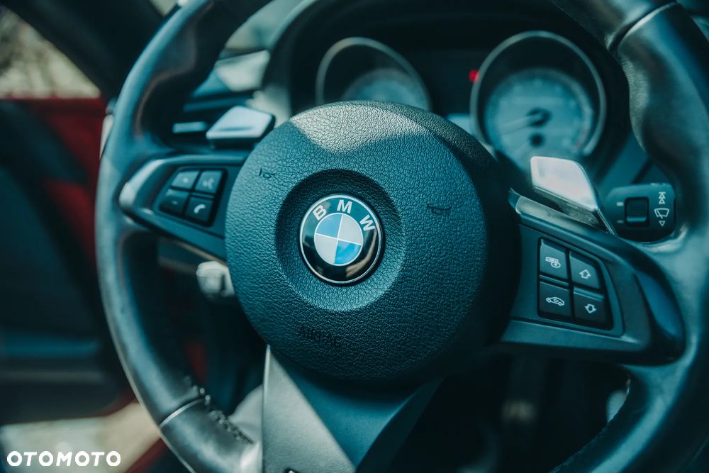 BMW Z4 sDrive35is - 10