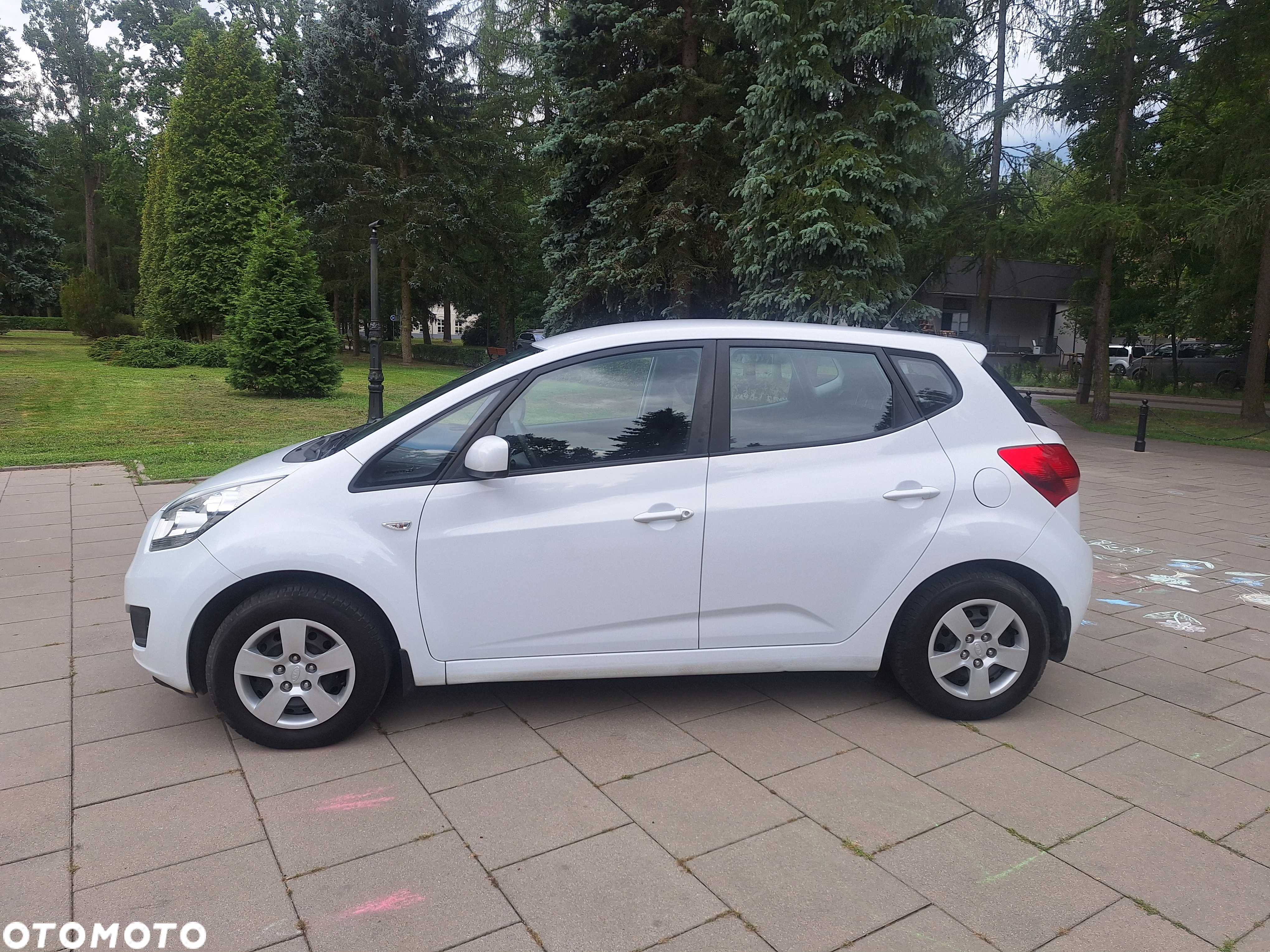 Kia Venga - 8