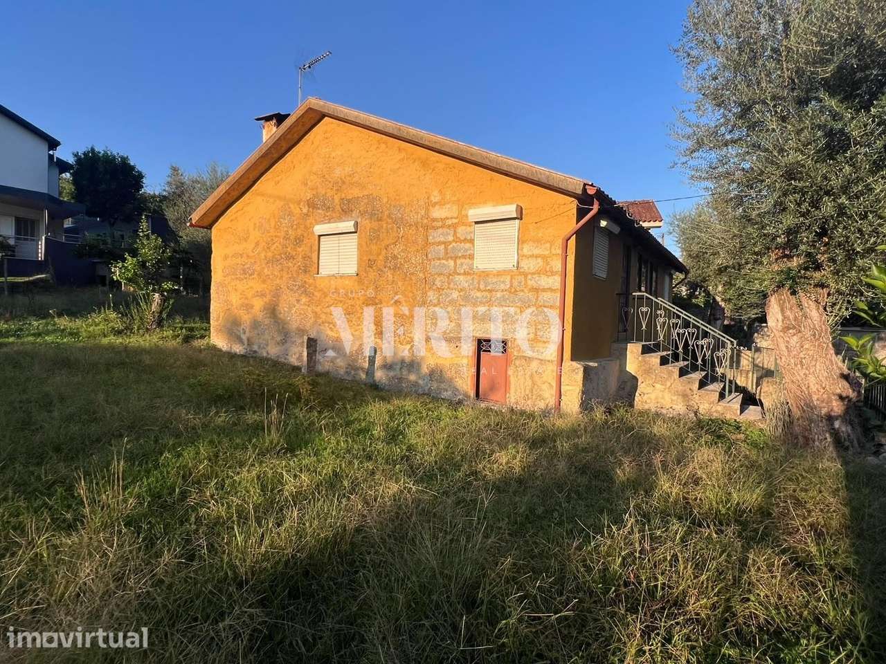 Moradia em Pedra para Restauro| Goães, Amares - Grande imagem: 2/13