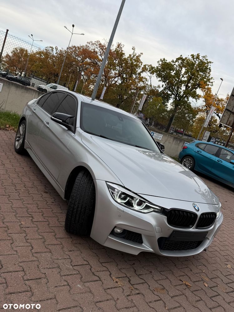BMW 328I
