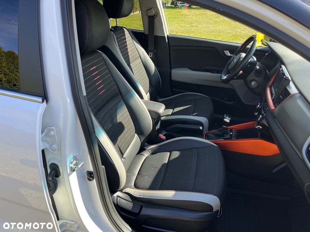 Kia Stonic 1.0 T-GDI 120 DCT OPF Edition 7 - 17