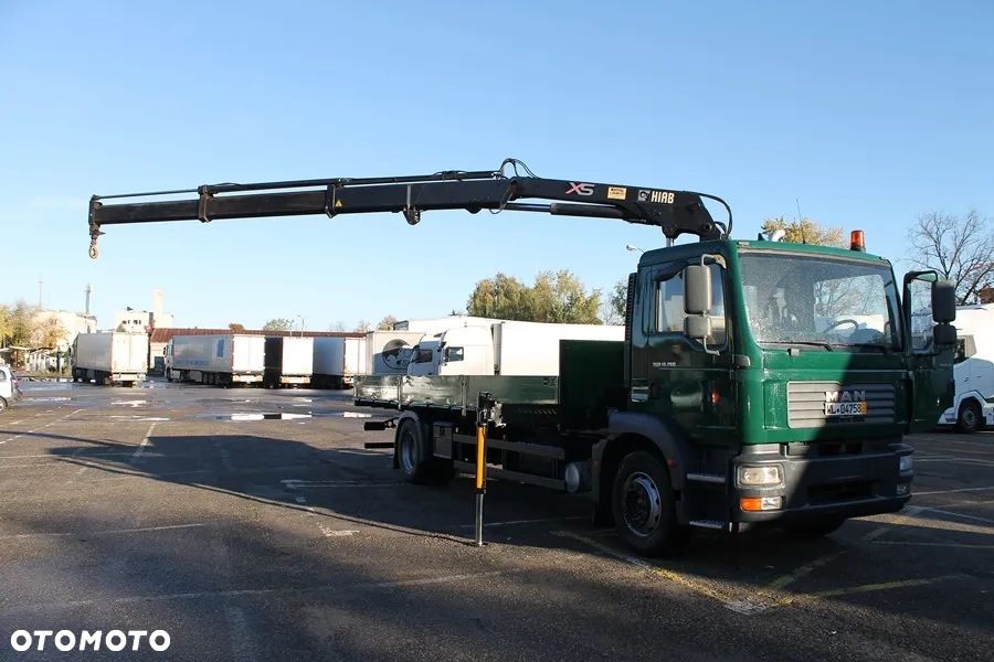 MAN TGM  18.280 żuraw hiab 122 skrzynia  7.2M - 11
