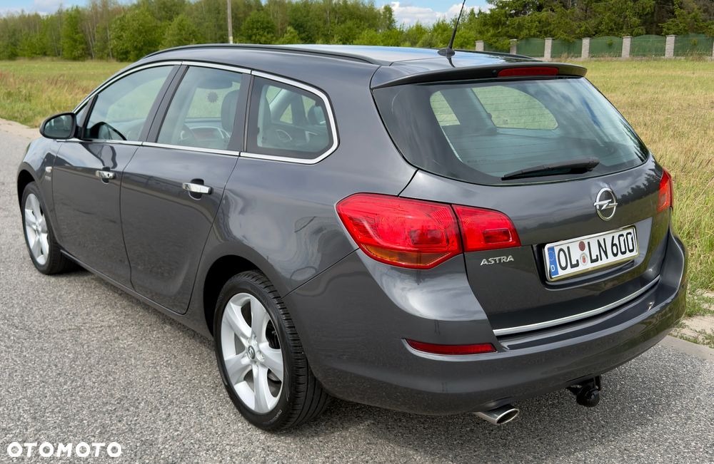 Opel Astra 1.4 Turbo Color Edition - 2