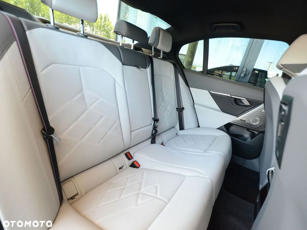 BMW Seria 5 - 26