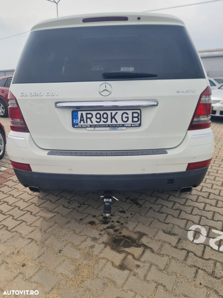 Mercedes-Benz GL - 21