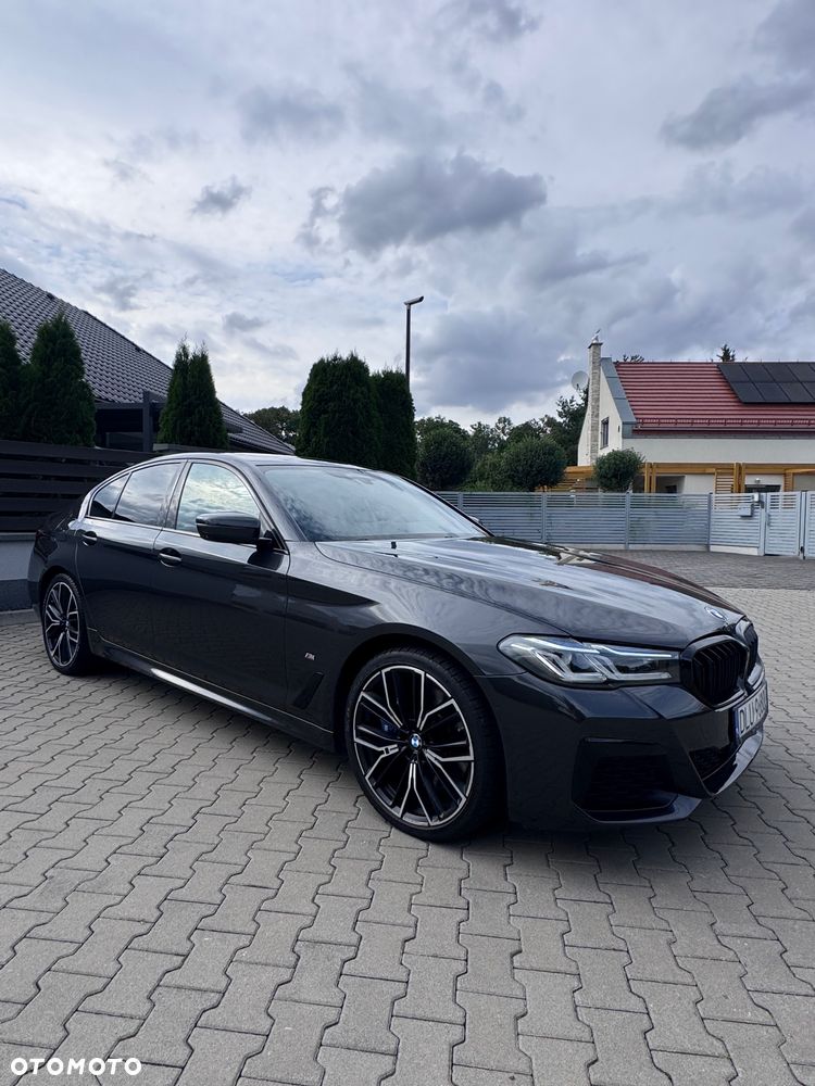 BMW Seria 5 530d xDrive mHEV M Sport sport - 38