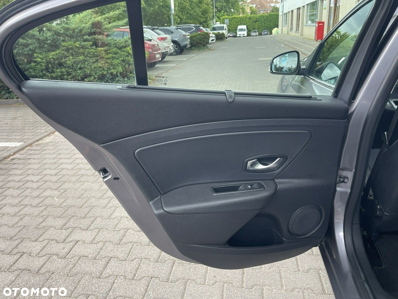 Renault Fluence - 24