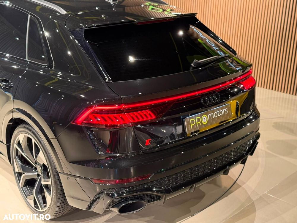 Audi RS Q8 - 9