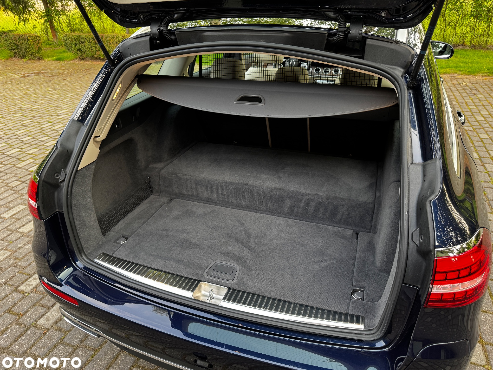 Mercedes-Benz Klasa E 300 de 4Matic T 9G-TRONIC Avantgarde - 17