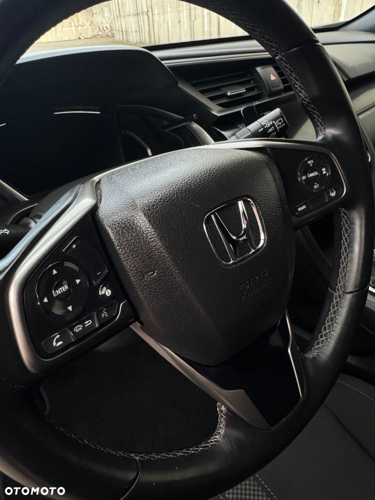 Honda Civic 1.0 i-VTEC Turbo Comfort Sport Line - 11