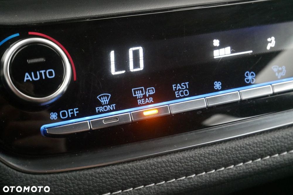 Toyota Corolla 1.8 Hybrid Comfort - 23