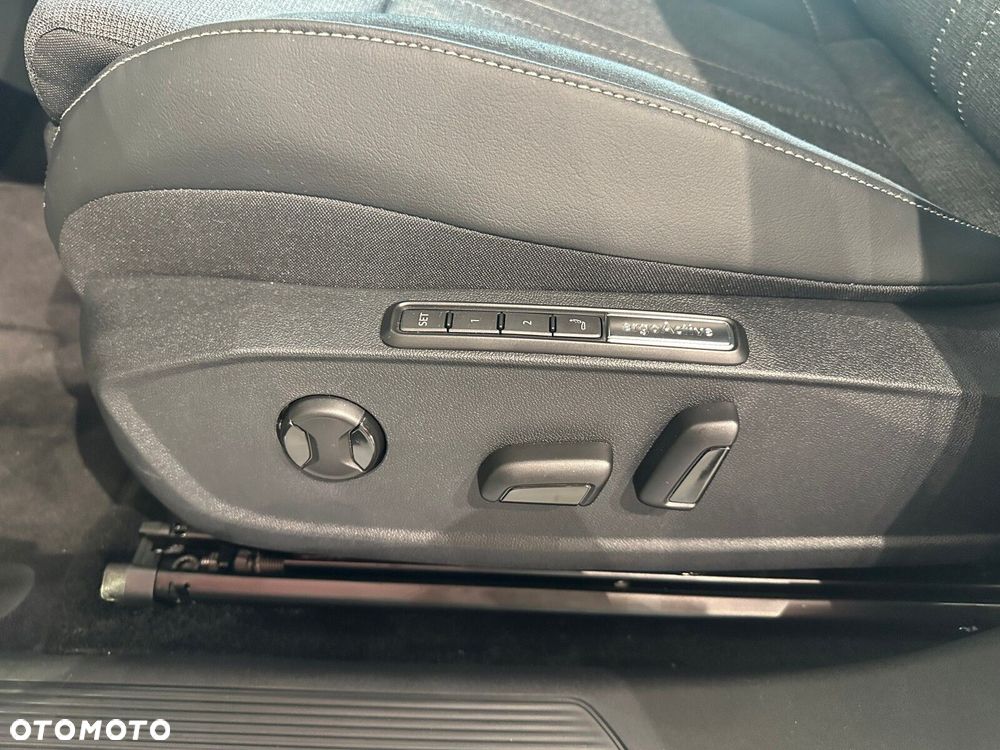 Volkswagen ID.3 Neo 79kWh Style - 23