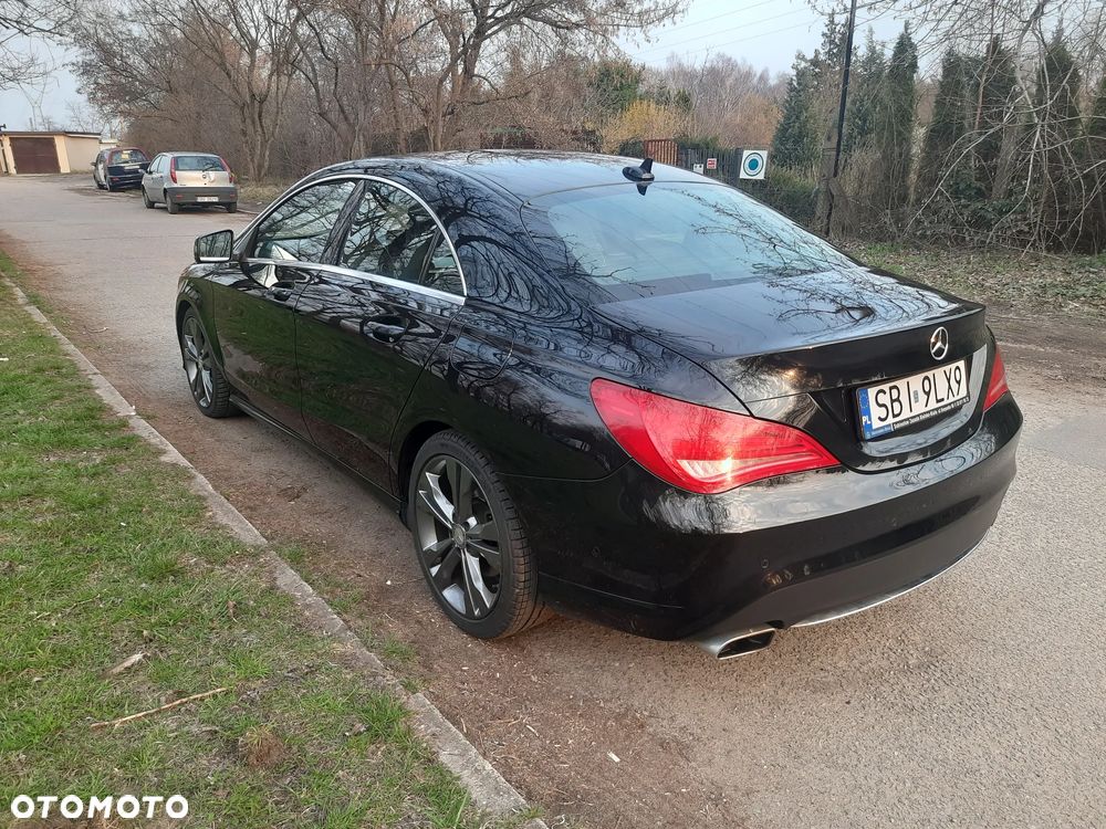 Mercedes-Benz CLA 180 - 4