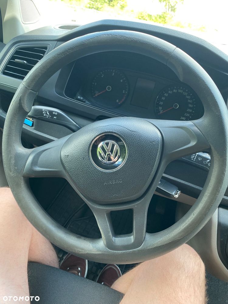 Volkswagen Transporter L2H1 - 2